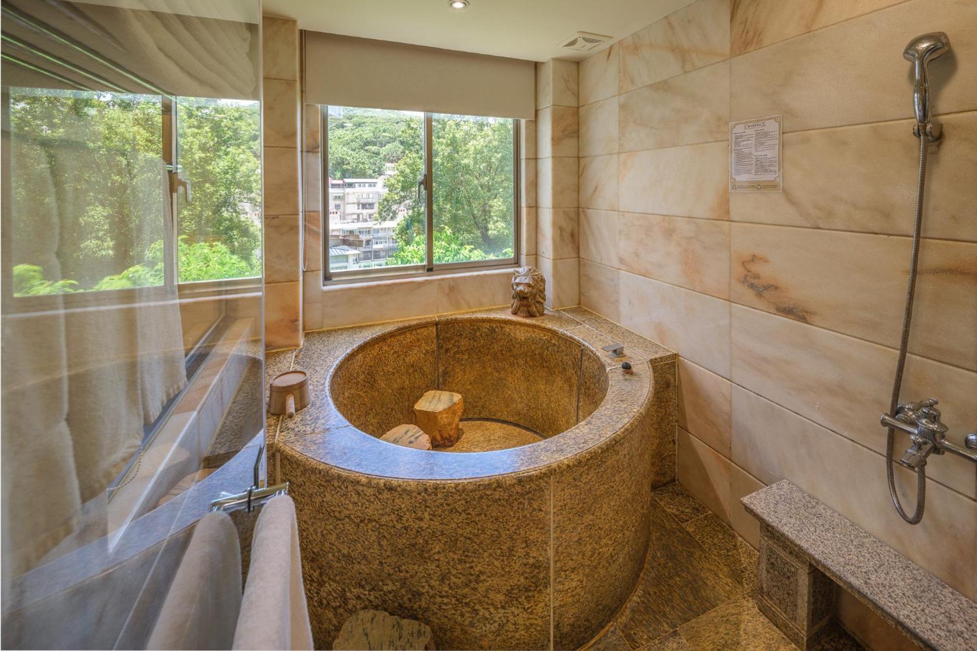 Grand Pleasure Spring Hotel تايبيه المظهر الخارجي الصورة