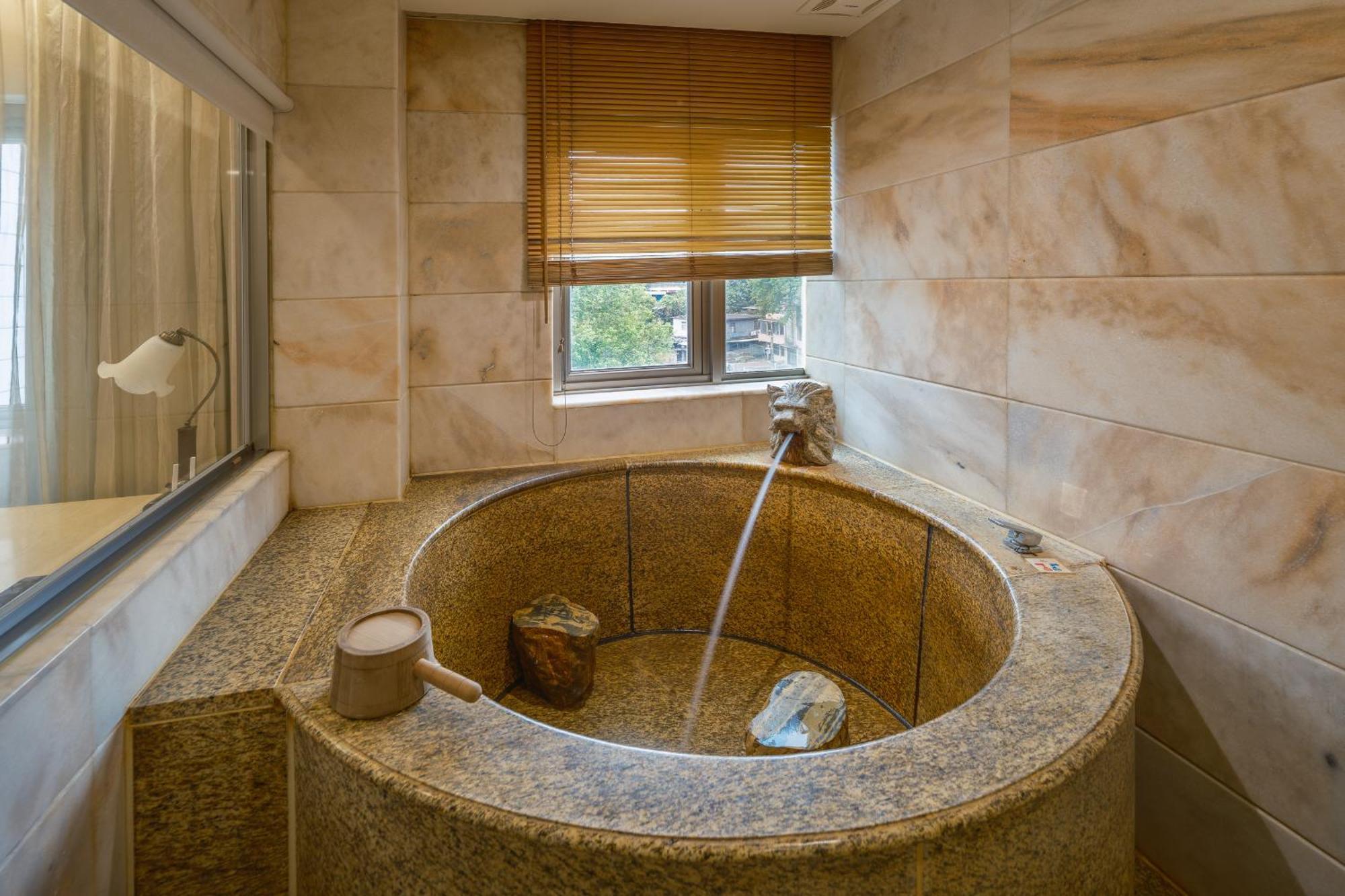 Grand Pleasure Spring Hotel تايبيه المظهر الخارجي الصورة