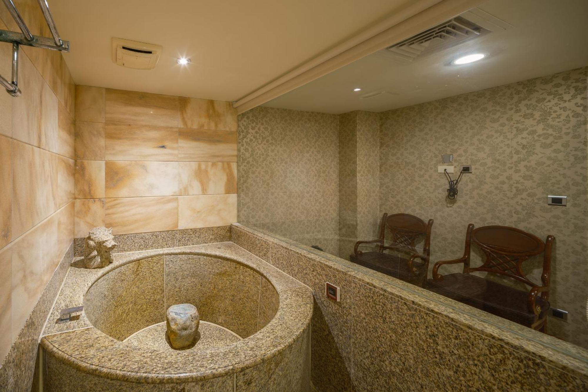Grand Pleasure Spring Hotel تايبيه المظهر الخارجي الصورة